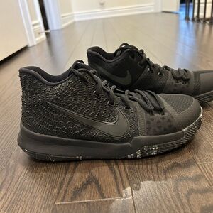 Nike Kyrie 3 Black marble basketball